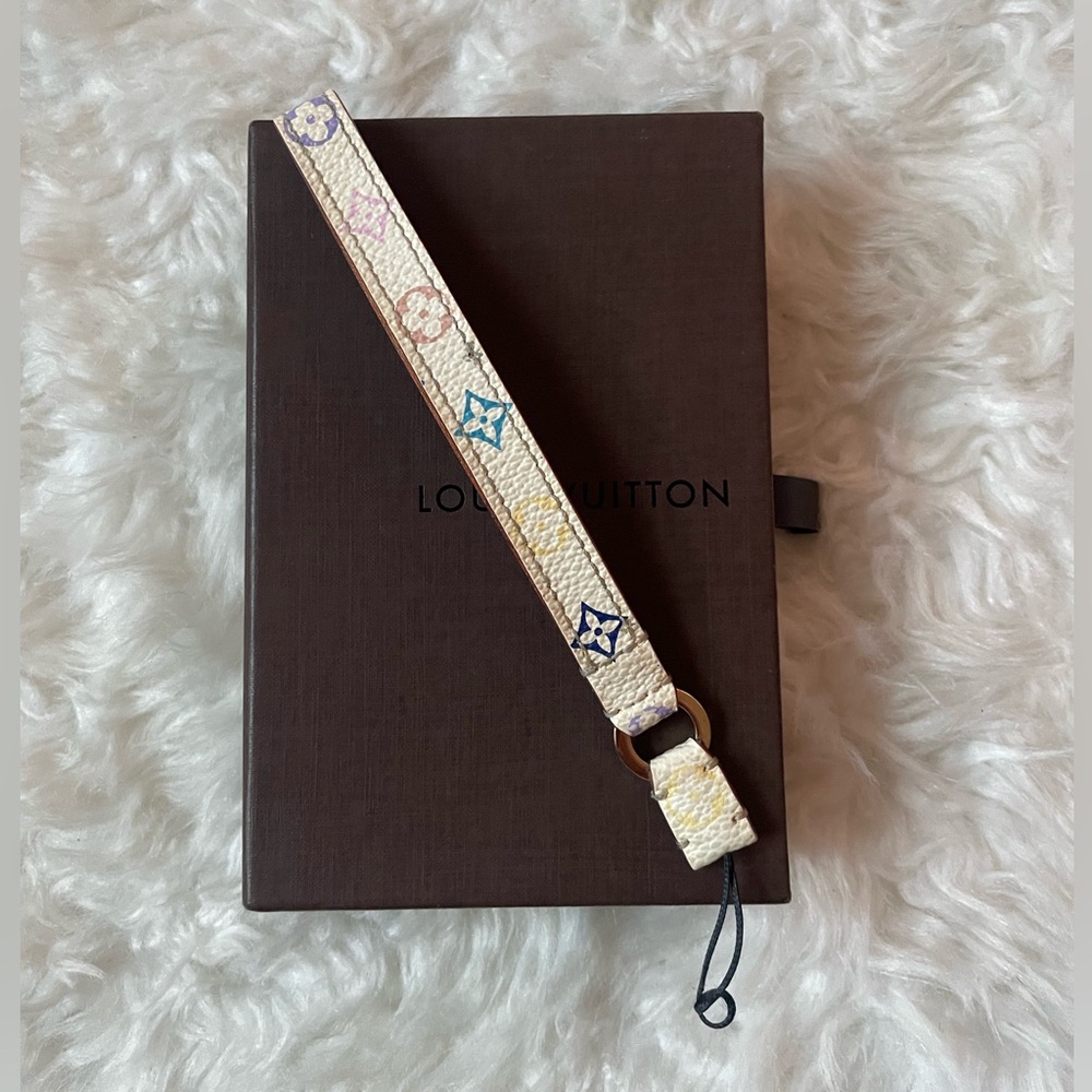 LV X MURAKAMI MULTI PHONE CHARM STRAP ✨VINTAGE